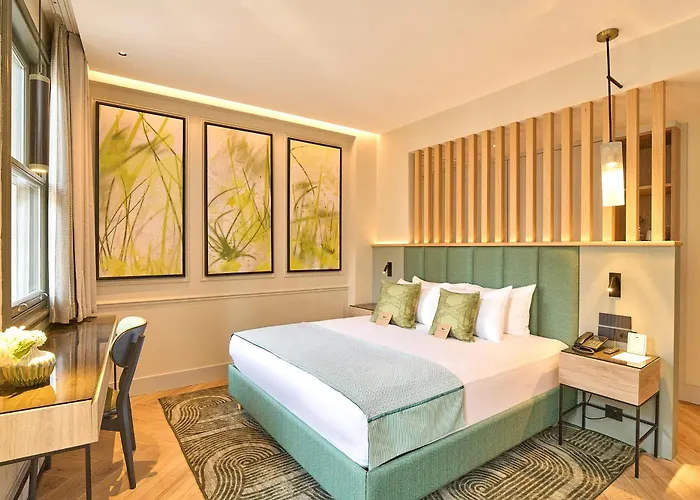 The Wings Pera Отель 4*