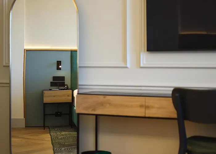 Отель The Wings Pera