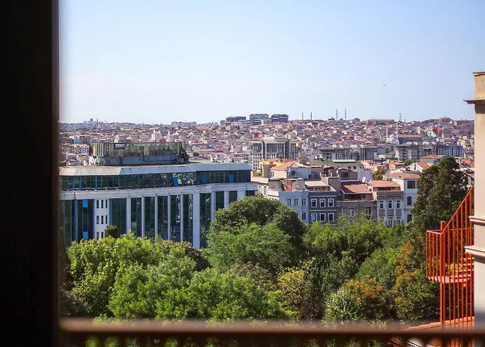 Отель The Wings Pera 4*