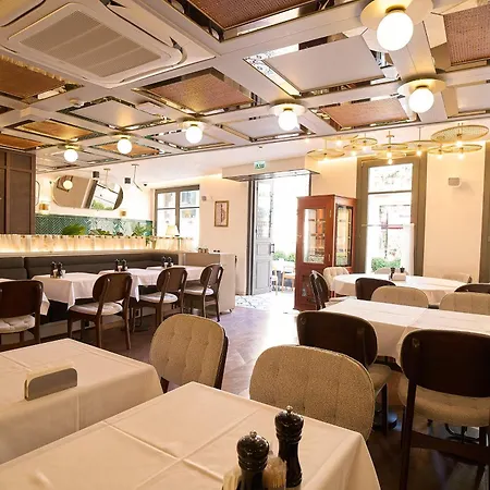 The Wings Pera * איסטמבול