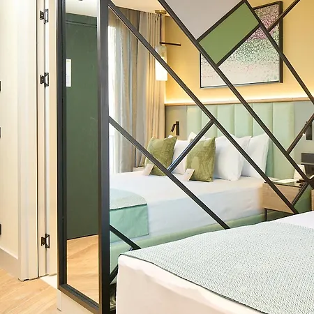 Hotel The Wings Pera