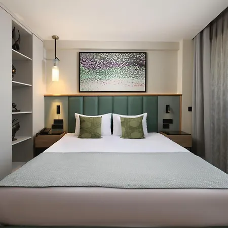 Hotell The Wings Pera