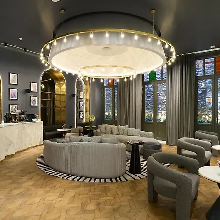 Hotel The Wings Pera